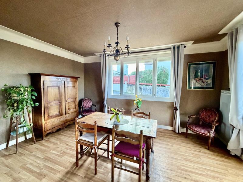 Maison - 100 m² - 5 pièces