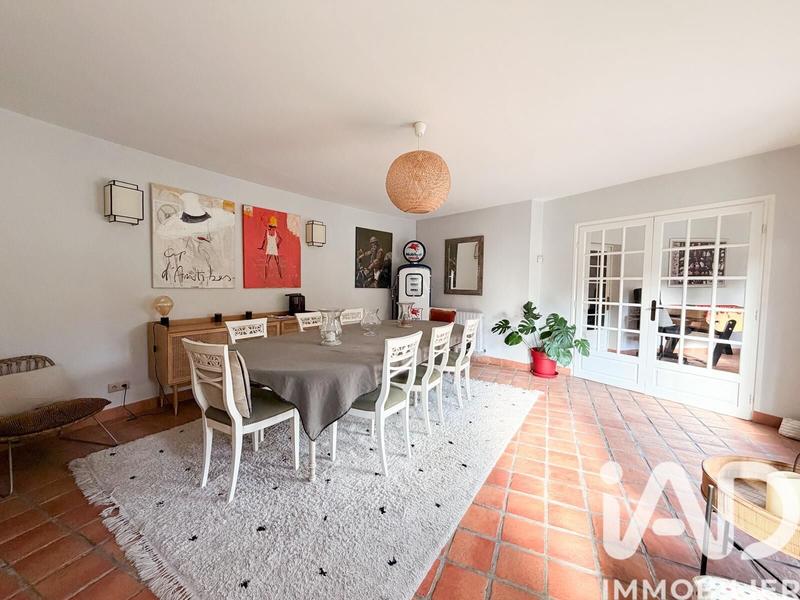 Maison - 321 m² - 10 pièces