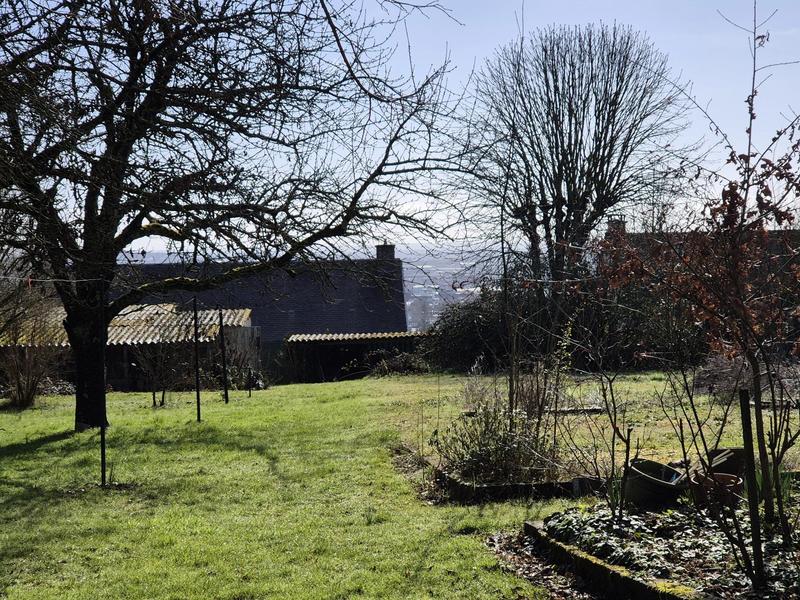 Maison - 95 m² - 5 pièces