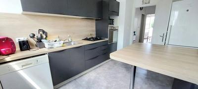 Appartement - 99 m² - 5 pièces