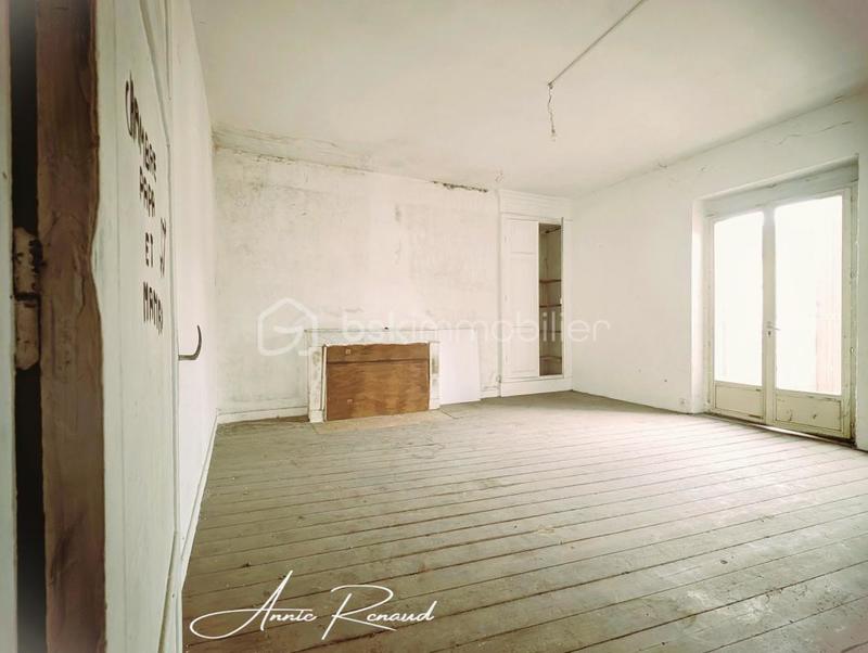 Maison - 240 m² - 7 pièces