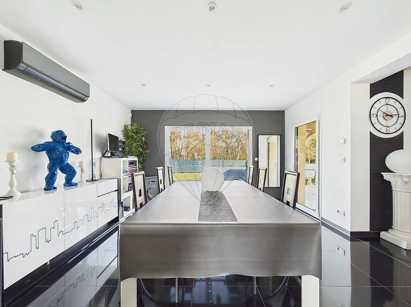 Maison d'architecte - 185 m² - 5 pièces