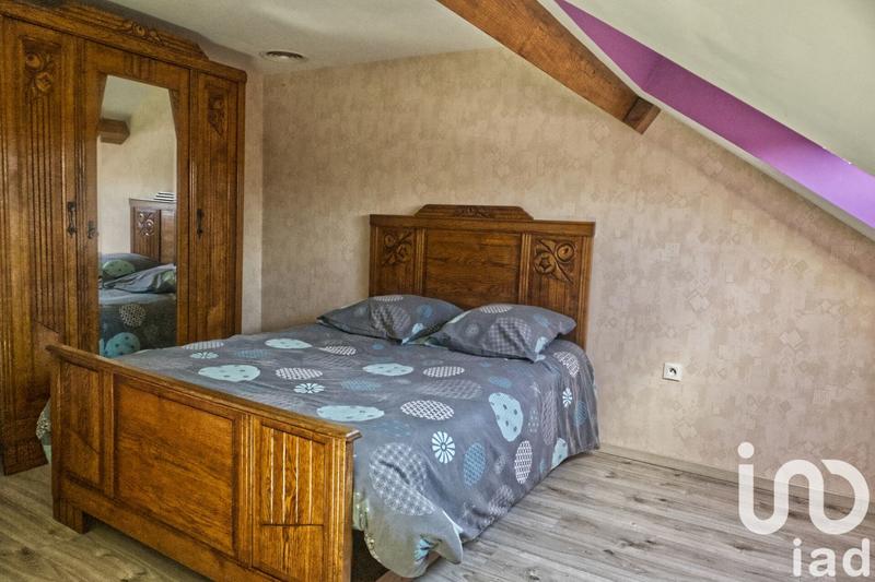 Maison - 219 m² - 9 pièces