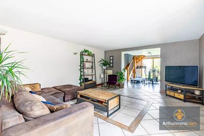 Maison - 145 m² - 5 pièces