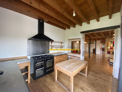 Appartement - 170 m² - 4 pièces