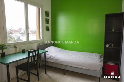 Chambre - 9 m² - 4 pièces