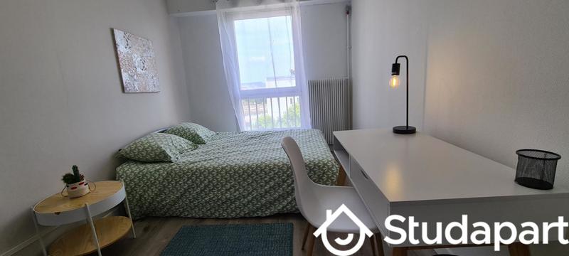 Chambre - 10 m² - 1 pièce