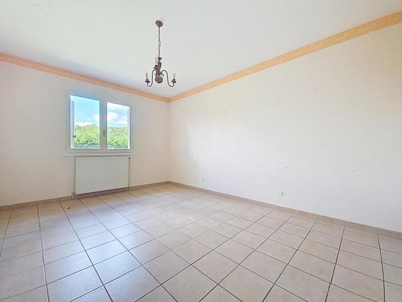 Maison - 215 m² - 8 pièces