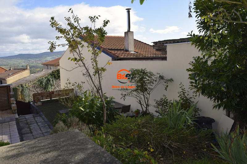 Maison - 102 m² - 4 pièces