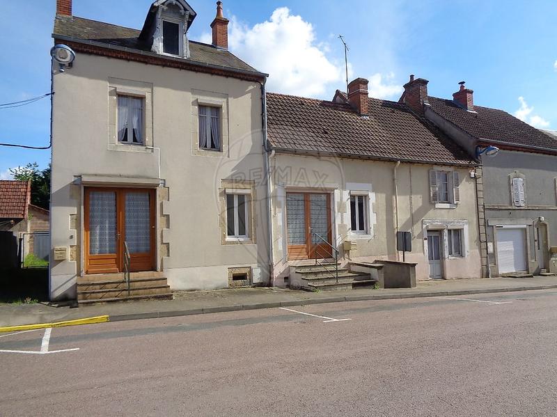 Maison - 170 m² - 9 pièces