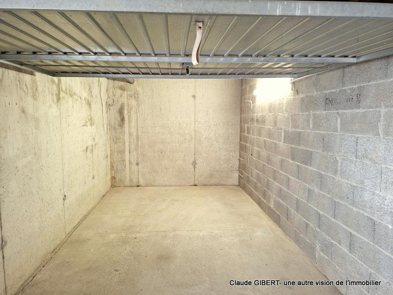 Parking / Garage - 14 m²