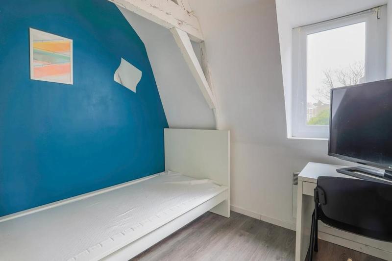 Maison - 98 m² - 8 pièces