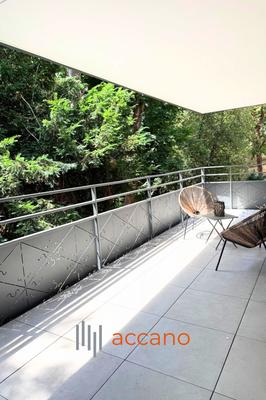 Appartement - 100 m² - 5 pièces