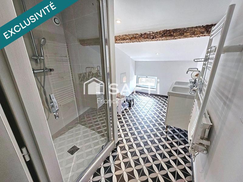 Maison - 200 m² - 6 pièces