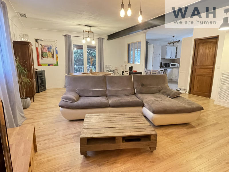 Maison - 176 m² - 6 pièces