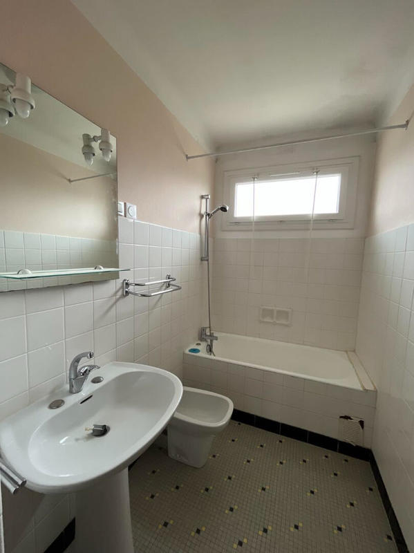 Maison - 107 m² - 5 pièces