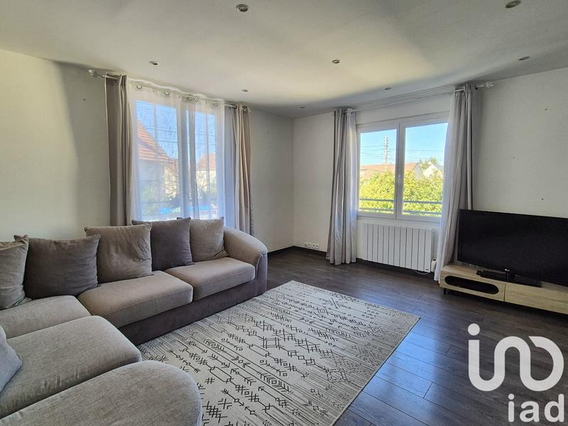 Maison - 93 m² - 5 pièces