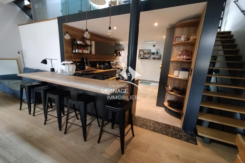 Appartement - 168 m² - 6 pièces