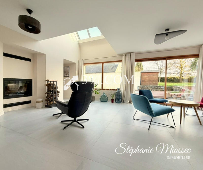 Maison en pierre - 280 m² - 8 pièces