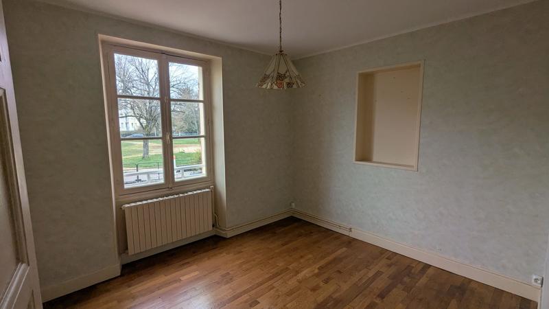 Maison - 157 m² - 8 pièces