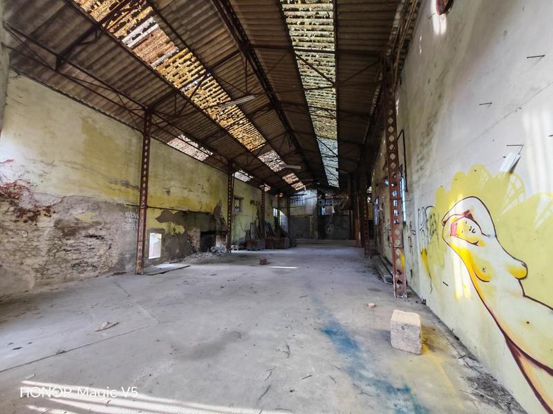 Immeuble - 2 850 m² - 15 pièces