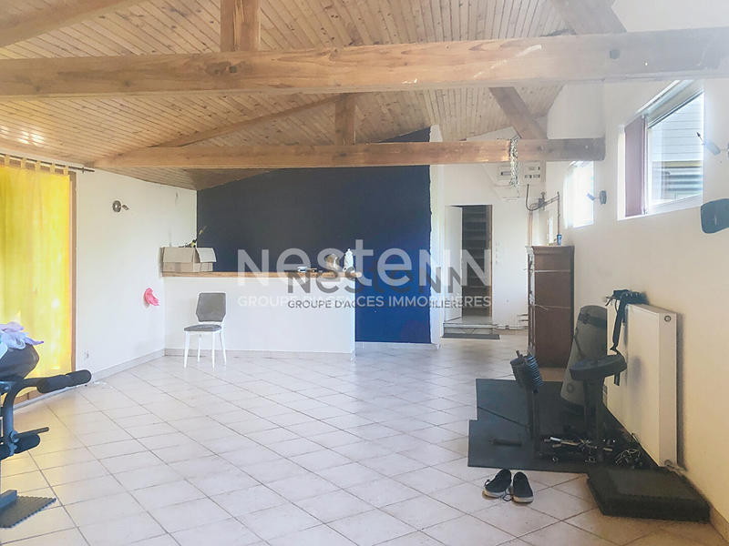 Maison - 195 m² - 7 pièces