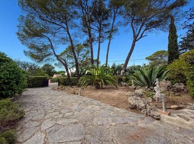 Villa - 142 m² - 6 pièces