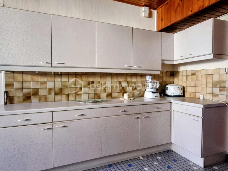 Maison en pierre - 121 m² - 6 pièces