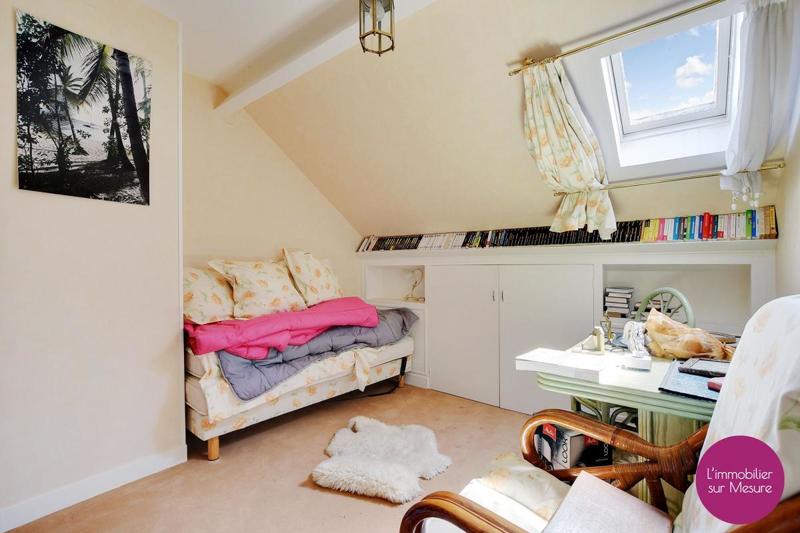 Maison - 270 m² - 6 pièces