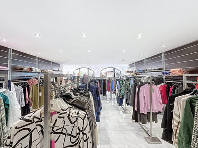 Fonds de commerce - Magasins - 84 m²