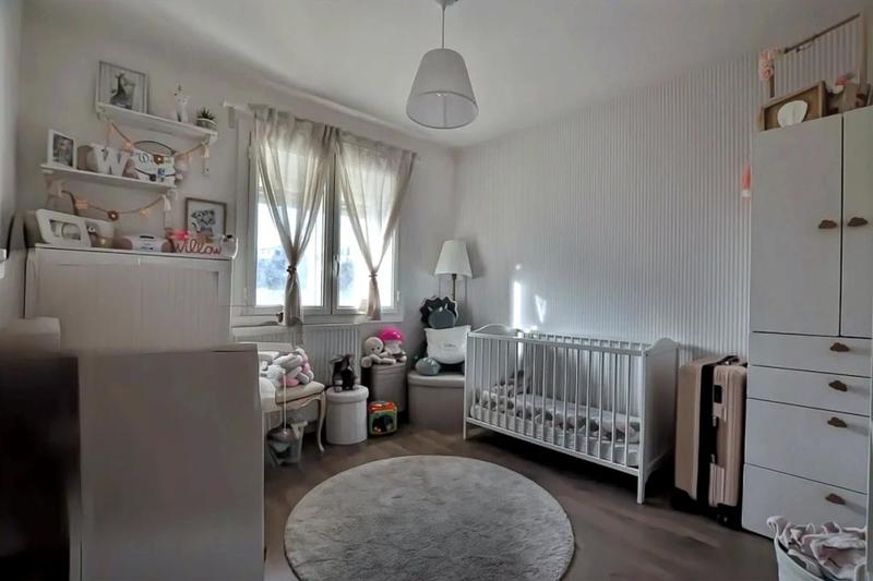 Appartement - 85 m² - 4 pièces