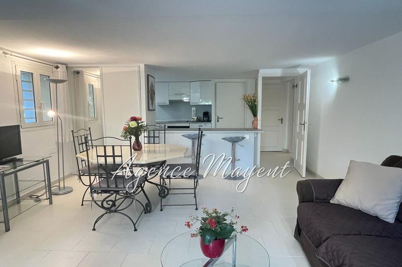 Appartement - 121 m² - 4 pièces