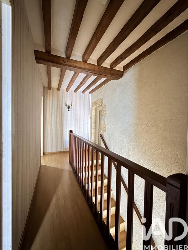 Maison - 250 m² - 9 pièces