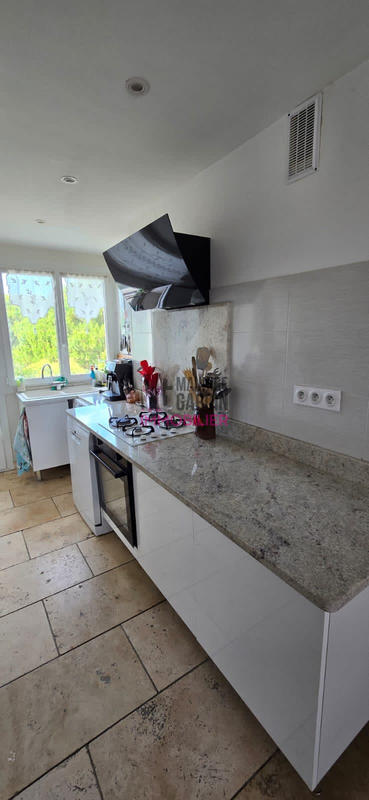 Appartement - 77 m² - 4 pièces