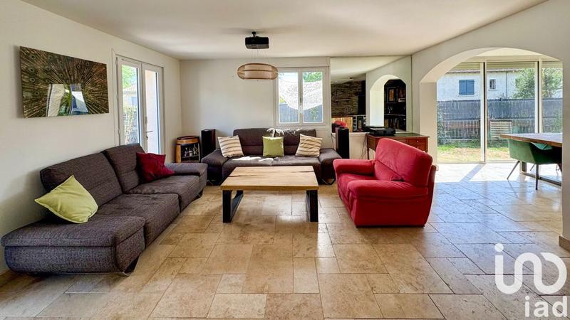 Maison - 161 m² - 5 pièces