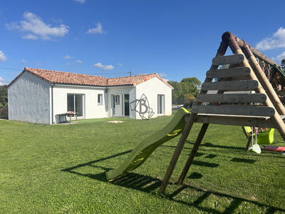 Maison - 100 m² - 4 pièces