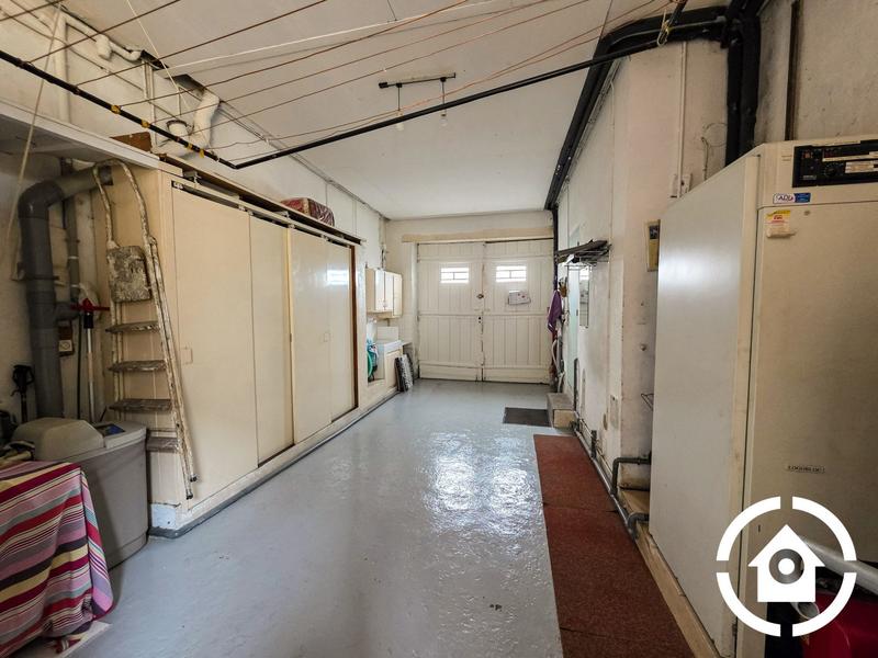 Maison - 147 m² - 7 pièces