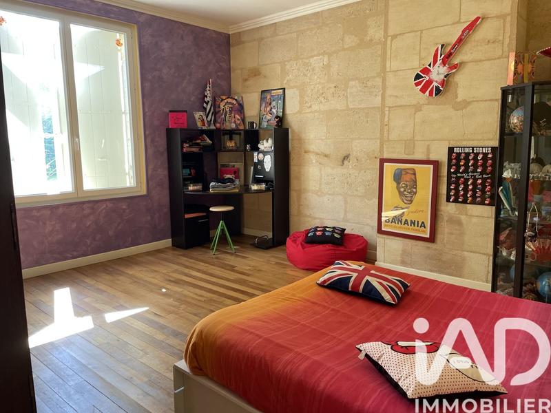 Maison - 580 m² - 11 pièces