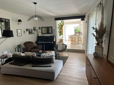 Maison - 166 m² - 6 pièces