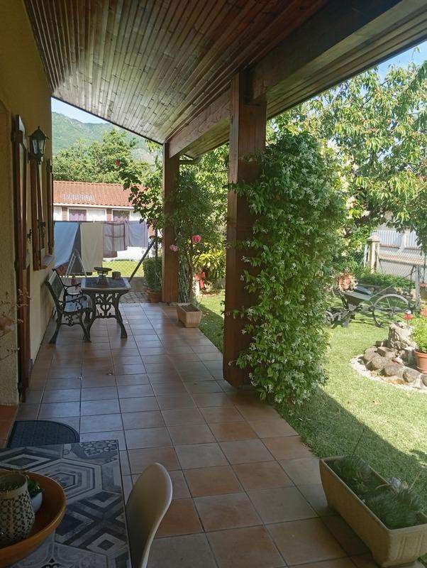 Maison - 103 m² - 4 pièces