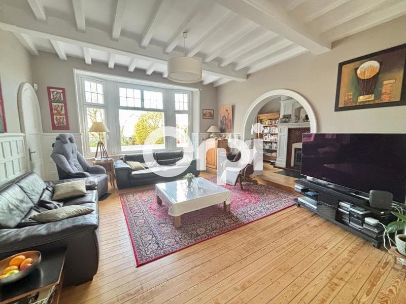 Demeure - 239 m² - 8 pièces