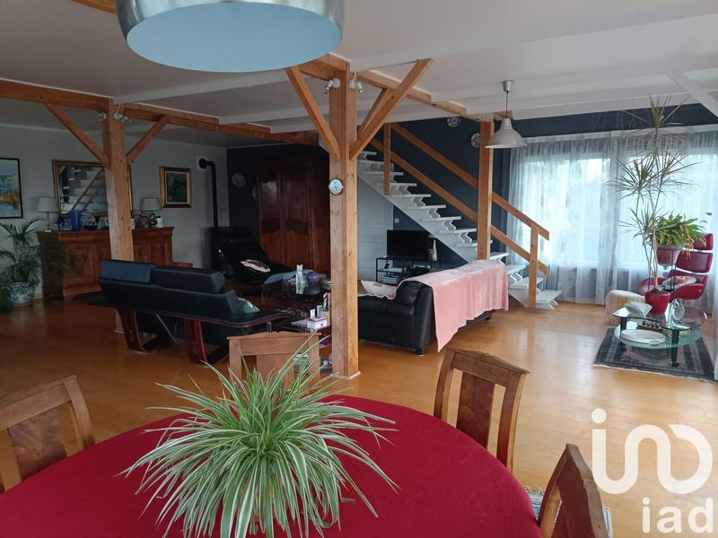 Maison - 235 m² - 4 pièces
