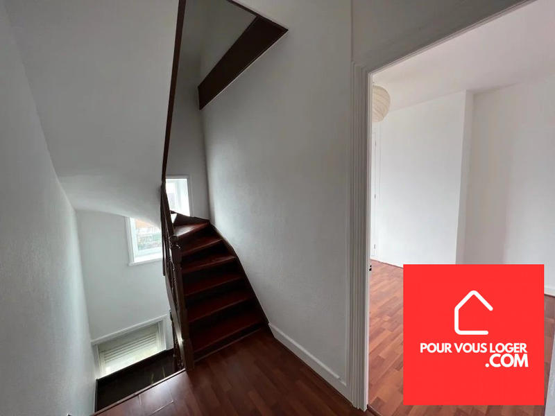 Maison - 102 m² - 5 pièces