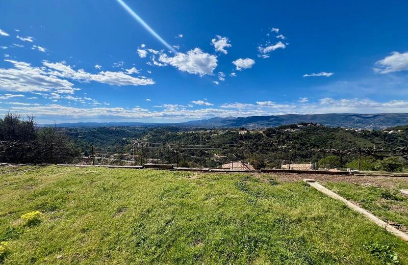 Maison - 215 m² - 6 pièces