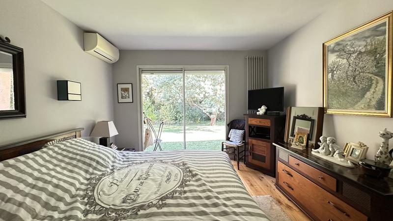 Maison contemporaine - 220 m² - 9 pièces