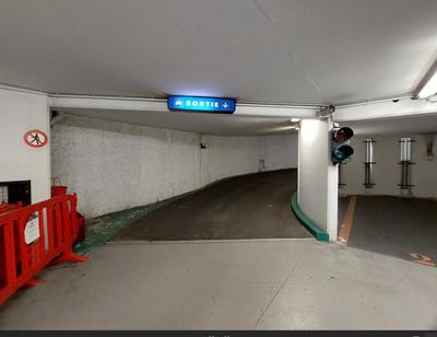 Parking - 12 m²