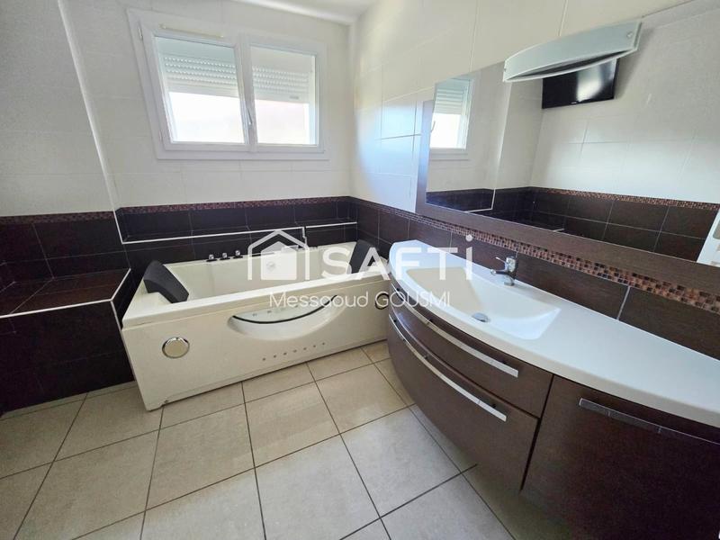 Villa - 168 m² - 5 pièces