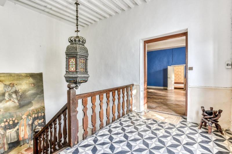 Demeure - 335 m² - 10 pièces