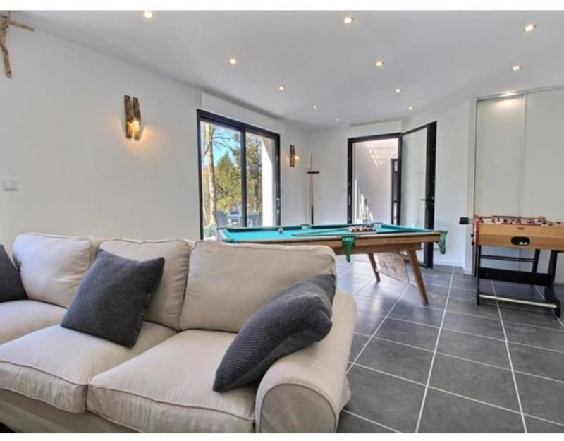 Maison - 212 m² - 12 pièces