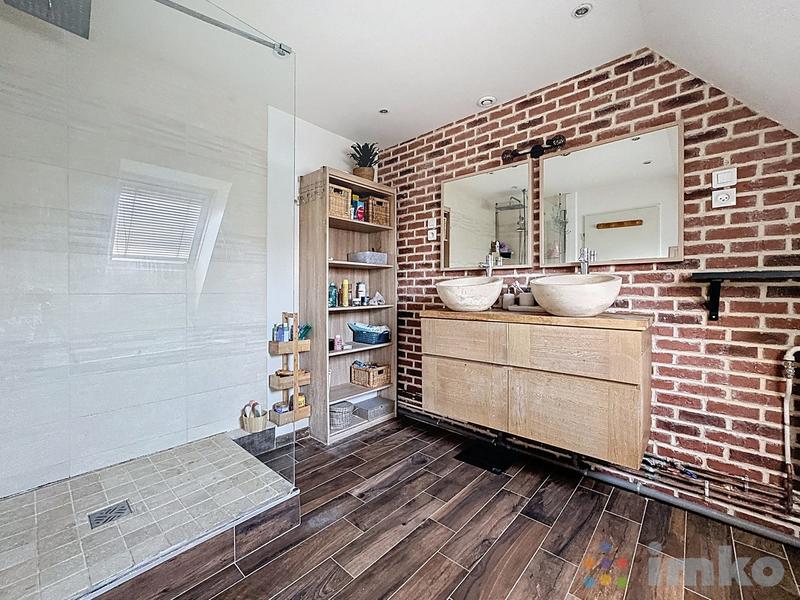 Maison - 84 m² - 5 pièces